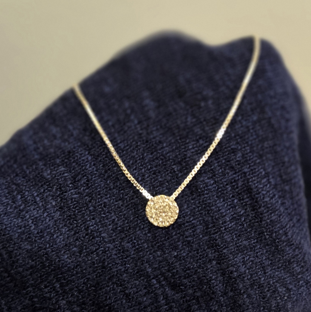 Pretty, minimalist silver tone, fashion necklace